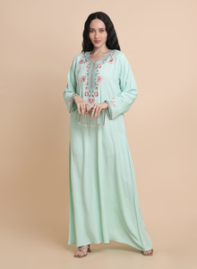 Jalabiya traditionnelle vert mousse de mer pour femmes musulmanes avec broderie florale, manches longues, légère, pour usage quotidien - Product Image 1