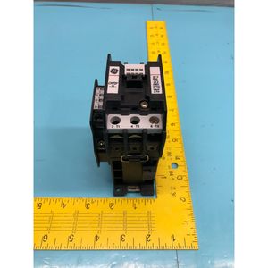 CONTACTOR GENERAL ELECTRIC CR7ZF, CR7ZF-11 - Equipo y Piezas de Semiconductores de Confianza de Marca Global - Product Image 1
