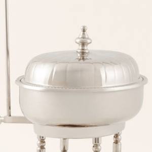 Moderno calentador de alimentos colgante redondo de acero inoxidable plateado con tapa de cúpula estriada para buffet de hotel de lujo y catering - Product Image 5