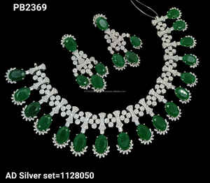 Ensemble de bijoux de mariée plaqué argent diamant américain élégant classique avec boucles d'oreilles assorties ensemble de collier vêtements de mariage aux femmes - Product Image 4