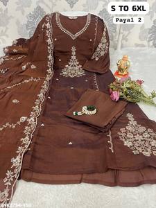 Conjunto de Kurti, pantalón y dupatta de seda Chanderi con bordado Zardozi hecho a mano y cuello con bordado, a buen precio, para mujer. - Product Image 3