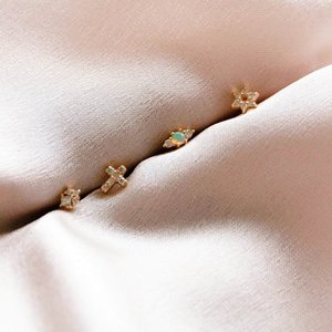 Pendiente de Oro Sólido de 14k con Pequeña Estrella y Diamante, Venta al por Mayor Directa de Fábrica, Labret con Rosca Interna y Parte Trasera Plana - Product Image 3