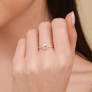 Bague de fiançailles de luxe vintage plaquée or avec halo de diamants de laboratoire haute pureté pour femme, certifiée IGI, cadeau de mariage et d'anniversaire - Product Image 5