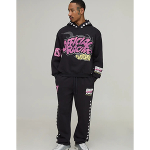 Conjunto Deportivo con Capucha para Hombre, Color Negro con Estampado de Grafiti Rosa, Sudadera y Pantalones Largos, Ropa Urbana para Otoño - Product Image 1
