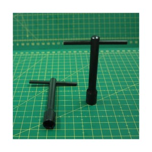 Clé de machine à découper pour pièces de machine à coudre industrielle 529C1-8 - Product Image 1