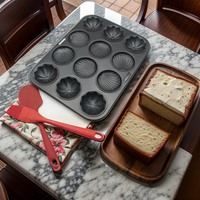 Moule à muffins en acier au carbone 12 tasses avec coquillage antiadhésif et moule à fleurs Bonne performance de dégagement Plats et casseroles de cuisson