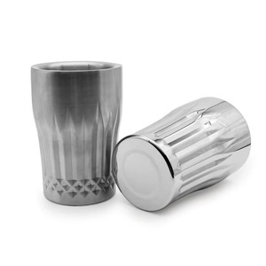 Cubo de hielo metálico de doble pared, perfecto para uso en hoteles de lujo, resorts y restaurantes de alta gastronomía. - Product Image 3