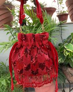 Belle haute qualité et meilleure broderie indienne faite à la main sacs de fête de mariage ethnique sac à main de poignet - Product Image 1