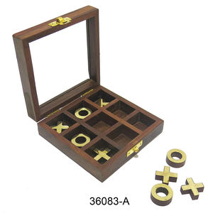 Jeu de Tic Tac Toe en bois de qualité supérieure pour les soirées de jeux en famille, offrant un design durable et un plaisir intemporel pour tous les âges - Product Image 4