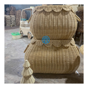 Hand Woven Rattan <b>Storage</b> <b>Basket</b> with Lid Hand <b>Wicker</b> <b>Storage</b> Clothing <b>Basket</b> From 100% Natural Plant Fiber Made in Vietnam - Product Image 1