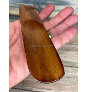 Calzador de madera hecho a mano Mango largo y corto Diseño ergonómico para un uso fácil - Product Image 1