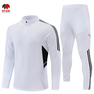 Chándal de diseño personalizado Ryan Pro Gear para hombre, tela cómoda y transpirable con cierre de cremallera y logotipo personalizado. - Product Image 1