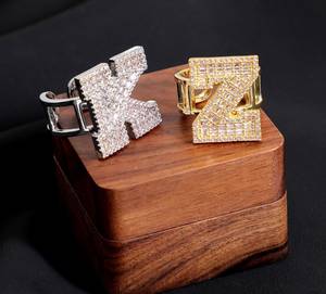 Anillo de Plata de Ley con diseño de Cartas de Póker Royal Flush, con incrustaciones de Circonita Cúbica y Moissanita, Anillo de Declaración, Joyería de Casino, Regalo para Hombres y Mujeres - Product Image 1