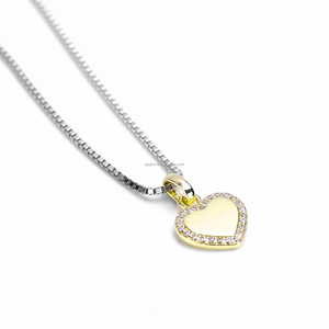 Colgante de Plata de Ley 925 con Disco Redondo Pequeño y Cristal CZ, Colgante de Moda con Forma de Corazón - Product Image 6