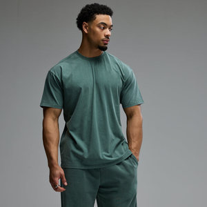 Camiseta de Manga Corta para Hombre, Cuello Redondo, Color Verde Sólido, Corte Regular, Algodón Jersey, Estilo Casual - Product Image 1