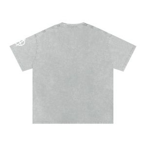 เสื้อยืดสตรีทแวร์ขายส่ง เสื้อยืดโอเวอร์ไซส์ลายอนิเมะ เสื้อถักนิตติ้งเป็นมิตรกับสิ่งแวดล้อม ระบายอากาศได้ดี เสื้อยืด unisex ผู้ผลิต OEM - Product Image 3