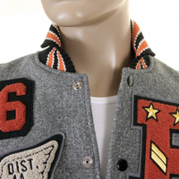 Veste universitaire unisexe grise 100% coton à capuche avec manches en cuir, patchs brodés et design appliqué, vêtements d'hiver