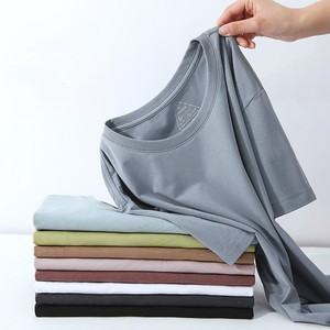 T-shirt en coton uni 180g avec logo personnalisé OEM, sérigraphié, en coton Spandex, manches courtes, couleur unie, effet porcelaine glacée - Product Image 1