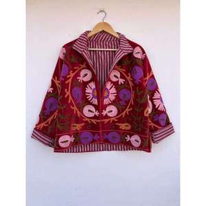 Chaqueta de terciopelo burdeos de lujo para mujer, bordado floral hecho a mano, estilo bohemio hippie, ropa de abrigo de invierno para mujer - Product Image 2