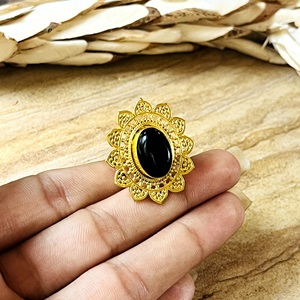 แหวนดีไซน์ใหม่ล่าสุดสไตล์โบโฮ ออนิกซ์ วงทองเหลืองลายชนเผ่า ชุบทอง 18k ลายดอกทานตะวัน วินเทจ สำหรับผู้หญิง ขายส่ง/OEM/ODM - Product Image 4