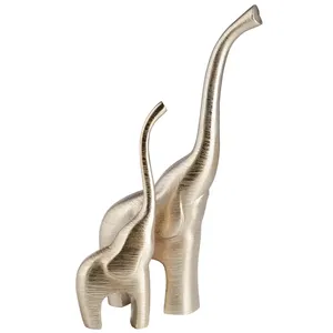 Sculpture décorative moderne en fer, accent de luxe pour la décoration intérieure, idéale pour les collections de salons design et la mise en valeur des intérieurs. - Product Image 2
