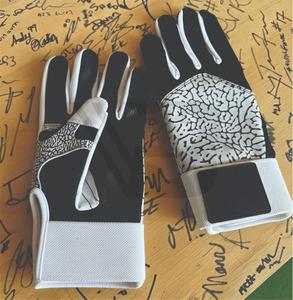 Guantes de Bateo de Béisbol Personalizables con Diseño Único y Tallas Ajustables para Apuestas Deportivas, Guantes de Béisbol con Trabajo Personalizado Aceptable - Product Image 6