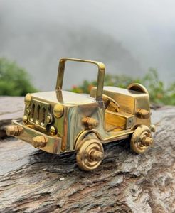 Miniature de Jeep vintage en laiton antique, objet décoratif pour la maison, le bureau, la table, figurine de voiture décorative, cadeau - Product Image 6