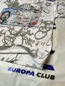 Camiseta de Algodón para Hombre, Diseño Moderno, Estilo Urbano, con Estampado Gráfico Personalizado y Corte Regular - Product Image 4