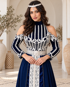 <span class=keywords><strong>Caftan</strong></span> marocain élégant bleu marine avec broderie <span class=keywords><strong>argentée</strong></span>, manches épaules dénudées et <span class=keywords><strong>ceinture</strong></span> ornée pour occasions festives - Product Image 4