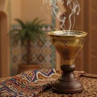 Brûleur à Bakhoor de Luxe en Métal Doré avec Base en Bois, Mabkhara Arabe en Gros, Porte-Encens Oud pour la Décoration de la Maison et du Ramadan