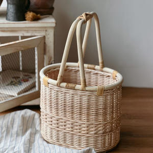 Panier de rangement en rotin tressé à la main, léger, pour le rangement et la décoration - Product Image 5