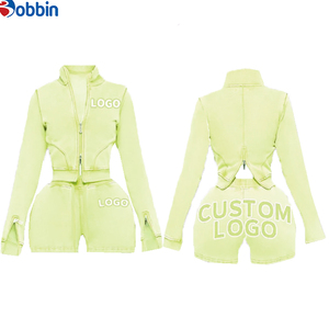 Conjunto de 2 Piezas para Mujer, Top Corto con Cierre Frontal y Trasero, Cuello Alto, Estilo Vintage, Lavado Ácido, con Logotipo Personalizado, Pantalones Cortos, Superventas - Product Image 4