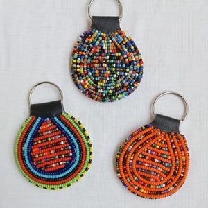 Luxe perlé broderie porte-clés à la mode multicolore nouveau Design pour mariage dernier à la mode clé USB voiture vélo sac à main - Product Image 5