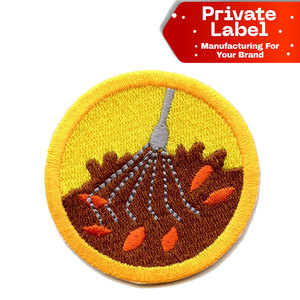 Badges d'Écusson d'Équipe Personnalisés Broderie OEM Haut de Gamme Marque Privée Badges d'Uniforme OEM Couronne Faite à la Main Sur Mesure - Product Image 1