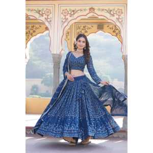 ชุดเลเฮนกาโชลีสีเหลืองสำหรับงานแต่งงานของผู้หญิงโดย LIVEWEAR - Product Image 2