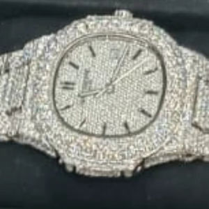 นาฬิกาเพชรโมอิสซาไนต์เงางาม พร้อมหน้าปัดทรงกลมคลาสสิกและสายรัดนุ่มสบาย สำหรับคนรักแฟชั่นสมัยใหม่ ไอเดียของขวัญจากซัพพลายเออร์อินเดีย - Product Image 1