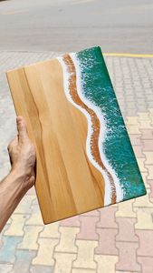 Planche à découper en bois et résine époxy moderne, luxueuse, faite à la main, accessoire multifonctionnel pour la cuisine et la salle à manger - Product Image 2