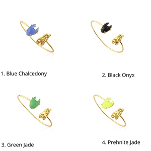 กำไลข้อมือปรับขนาดได้ ชุบทอง 18k ดีไซน์เก๋ ลายปลา สำหรับผู้หญิง เครื่องประดับแฟชั่น สไตล์มินิมอล กำไลข้อมือแบบเรียบง่าย ของขวัญสำหรับเธอ - Product Image 1