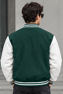 Chaqueta Varsity Verde y Blanca para Hombre con Botones al Frente, Chaqueta Bomber Informal de Corte Regular para Otoño - Product Image 2