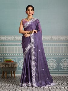 Sari de Diseño con Lentejuelas Florales Bordadas para Mujer, Elegante para Fiestas y Bodas, Sari Étnico con Blusa a Juego, Venta al Por Mayor - Product Image 3