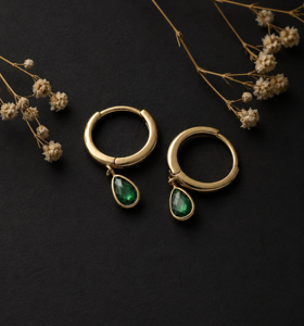 Boucles d'oreilles à charnière en argent sterling 925 plaqué or avec quartz vert taille poire 4x6mm, pendantes, classiques, pour usage quotidien, bijoux pour femmes - Product Image 1