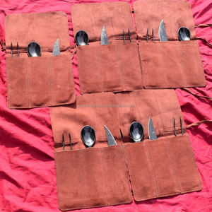 Juego de cubiertos vikingos medievales forjados a mano con bolsa de gamuza Elegancia histórica para su juego de mesa de alta calidad - Product Image 4