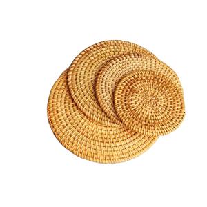 Plato de Mimbre Natural con Diseño Floral, Hecho a Mano en Da Nang, Vietnam, Posavasos de Bambú, Marca TUYET DUNG - Product Image 1