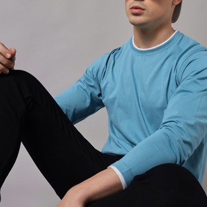 เสื้อยืดคอกลมแขนสั้นผู้ชาย ผ้าฝ้ายถัก 100% ทรงปกติ โอเวอร์ไซส์ สวมใส่สบาย ระบายอากาศได้ดี สีน้ำเงิน - Product Image 5
