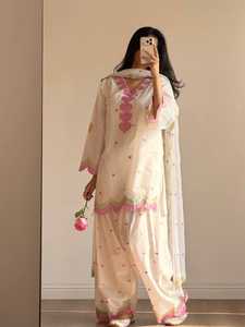 Top Tradicional para Mujer, de Algodón Chanderi, con Bordado Multicolor, Trabajo con Lentejuelas, Trabajo con Hilos Zari, Farshi Salwar Dupatta - Product Image 3