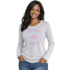 Camiseta de Manga Larga para Mujer, Diseño con Letras Familiares en Gris, Estilo Casual para el Día a Día, Ropa Cómoda para un Estilo de Vida Activo - Product Image 1