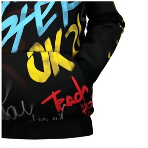 เสื้อฮู้ดสีดำสำหรับผู้ชาย พิมพ์ลาย "Do Not Disturb" ด้วยมือสีแดงด้านหลัง สวมใส่สบายๆ ในฤดูใบไม้ร่วง ทรงปกติ ผ้าถัก - Product Image 3