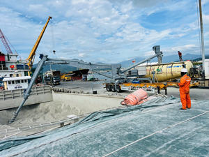 Fabricant fourni directement nouvel état 300-500 tonnes par heure Déchargeur de navires à prise pneumatique pour les ports de déchargement de ciment en vrac - Product Image 5