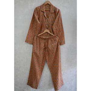 Conjunto de Pijama de Algodón con Estampado Floral a Mano, Ropa de Dormir Étnica Suave y Transpirable para Mujer - Product Image 2