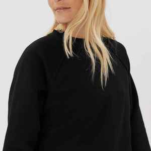 Sudadera Negra de Cuello Redondo para Mujer, Corte Regular, Tejido de Algodón/Fibra de Bambú, Transpirable, con Bordado de Cristal, para Otoño - Product Image 5